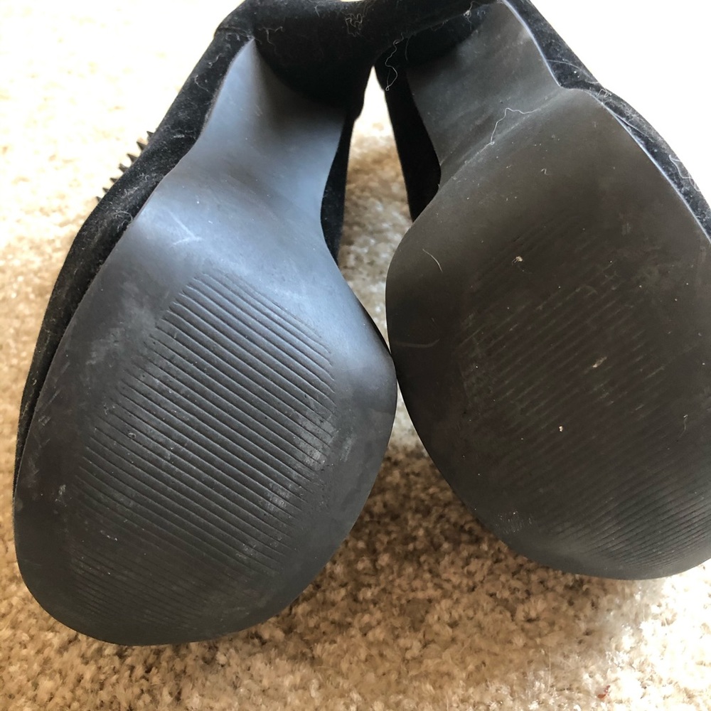 Suede heels - Picture 3 of 5